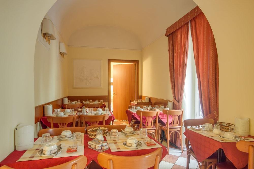 Hotel Romantica Exterior foto