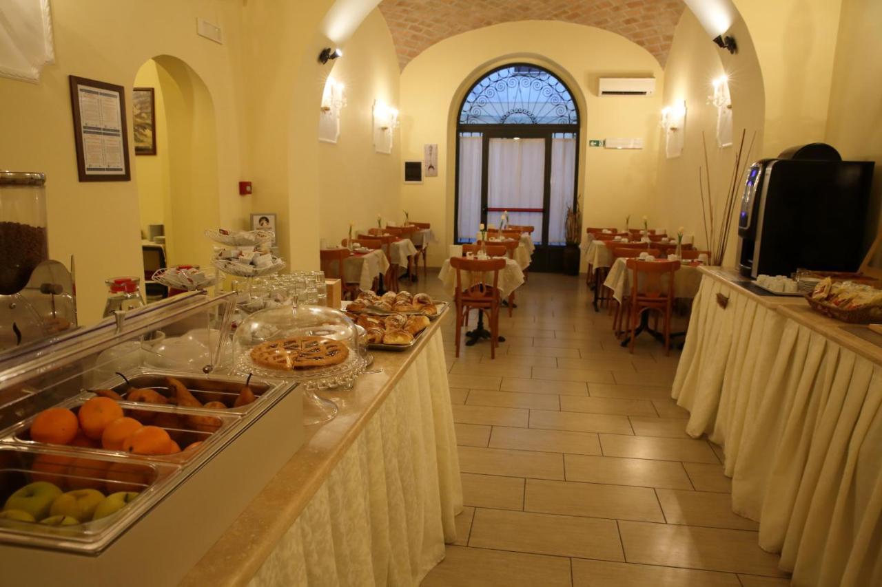 Hotel Romantica Exterior foto