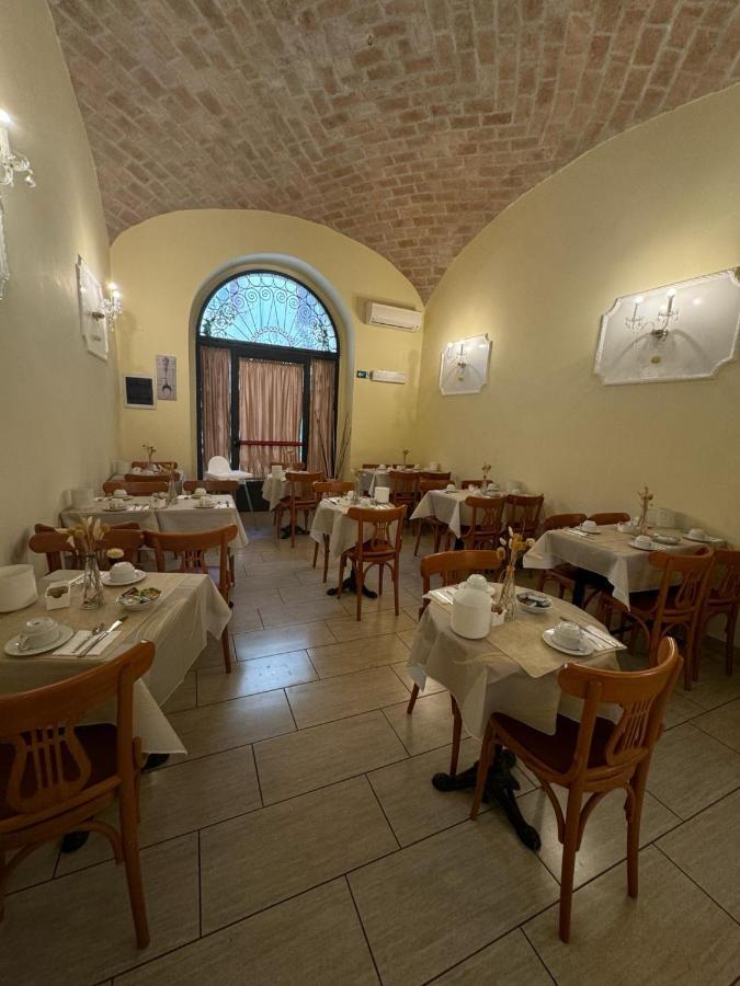 Hotel Romantica Exterior foto
