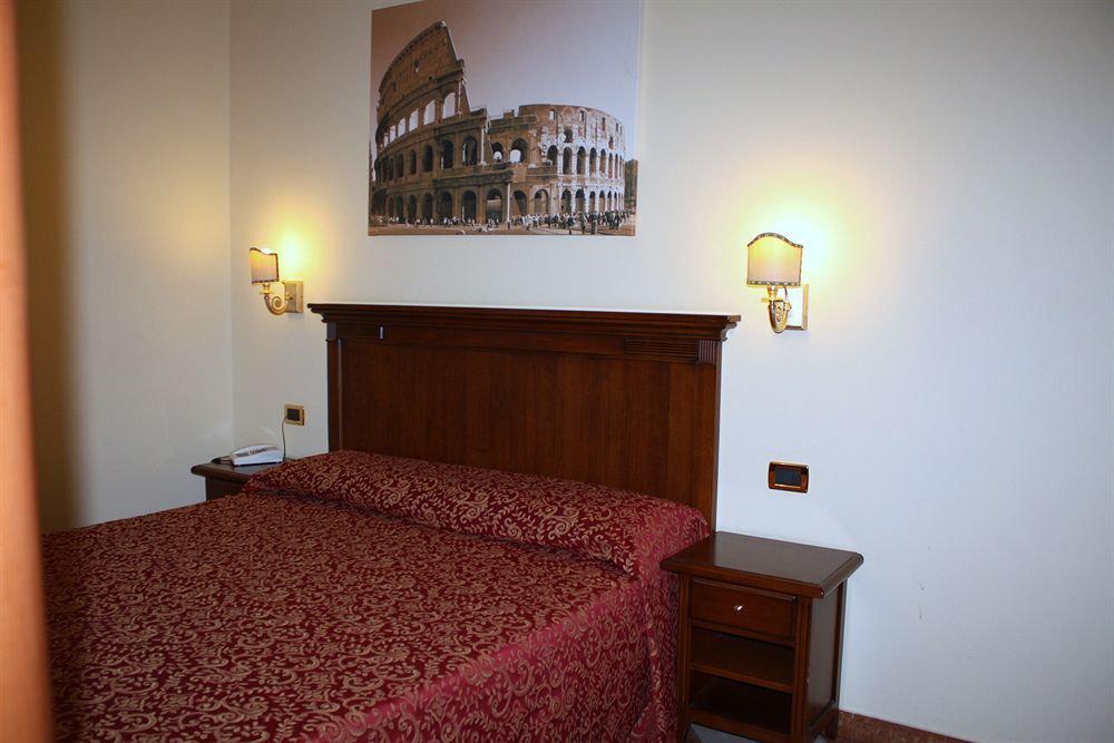 Hotel Romantica Exterior foto